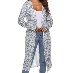 KAISLEY. Leopard/Animal Printed Grey Cardigan. Size S. Cozy. Lounge. Fal…